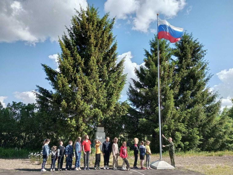 Открытие пришкольного лагеря.
